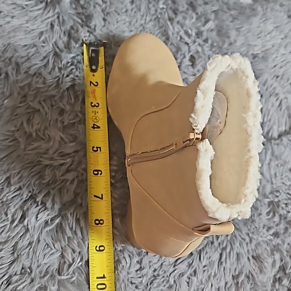 New Style & Co TOWNAA WINTER FAUX FUR ANKLE BOOTS Tan Sz 7 - Picture 8 of 12